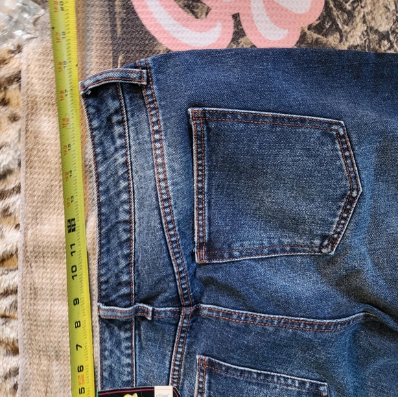 Jeans - Picture 4 of 7